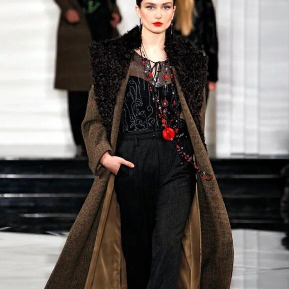 Ralph Lauren Fall 2011 Runway Olive Plaid Wool Tweed Shearling Collar Wrap Coat - Picture 2 of 16